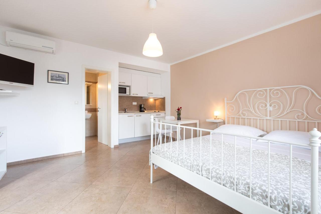 Apartment Laura Krk Krk Town
