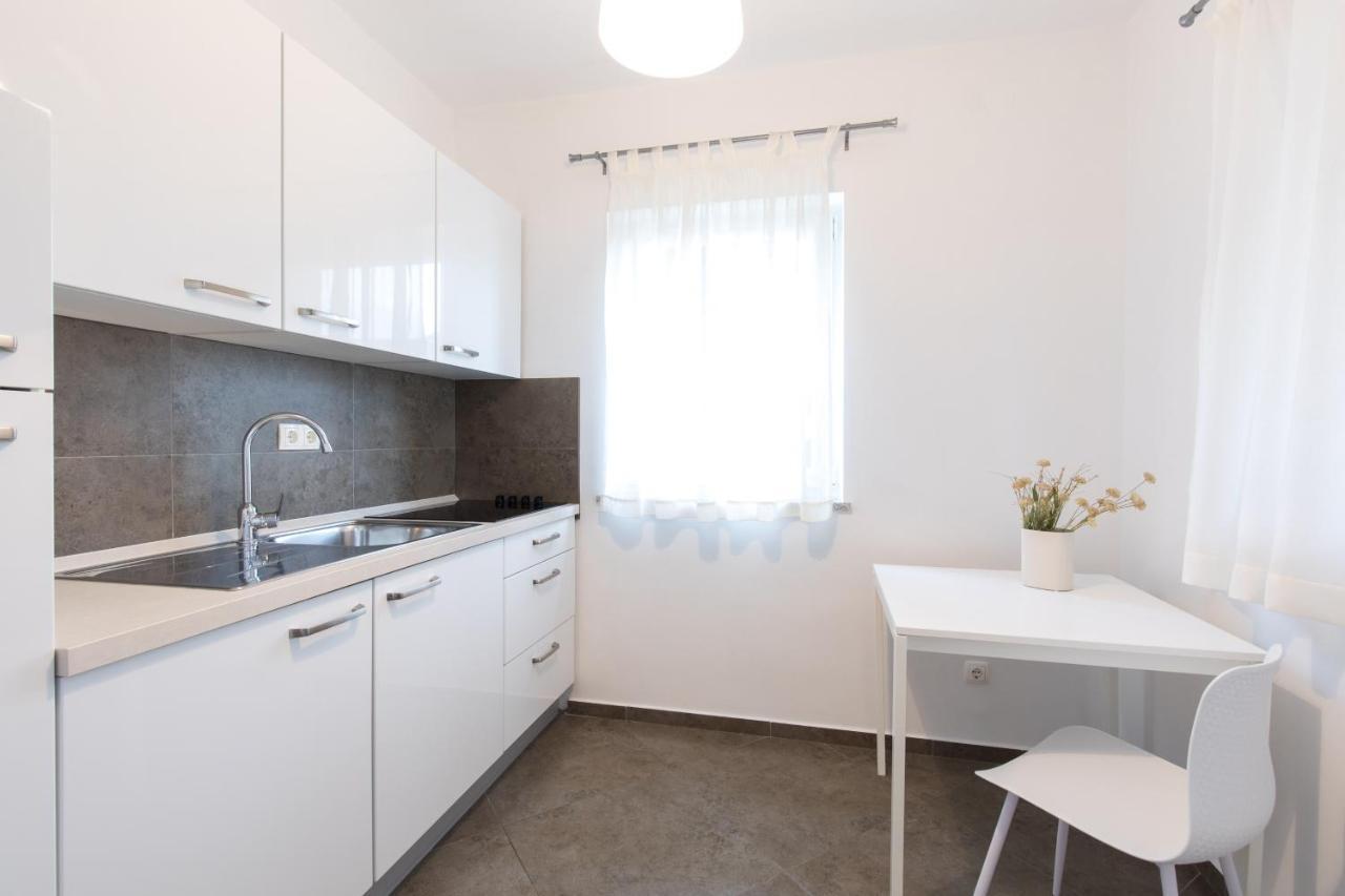 Laura Krk Apartment