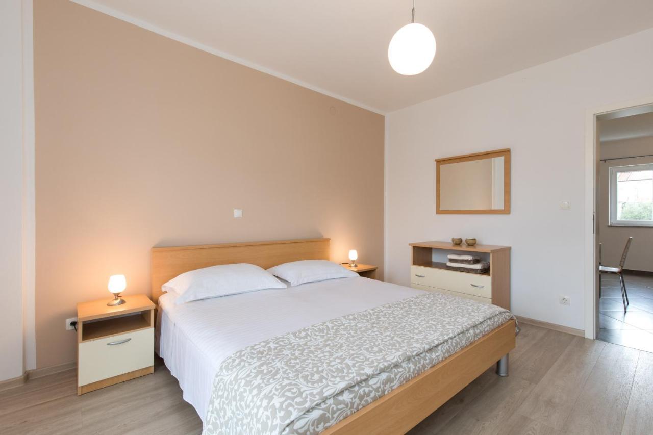 Laura Krk Apartamento *